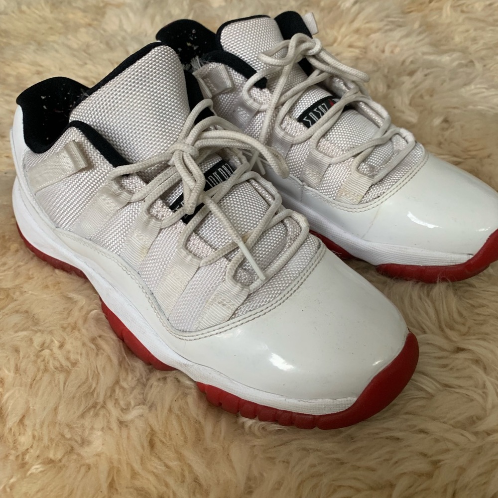 Jordan Retro 11s